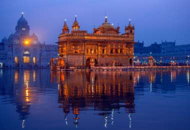 Golden Temple & Amritsar Spiritual Tour by Excellent Trip – 3N/4D pilgrimage to Golden Temple, Wagah Border, Jallianwala Bagh – a perfect spiritual and patriotic journey in India